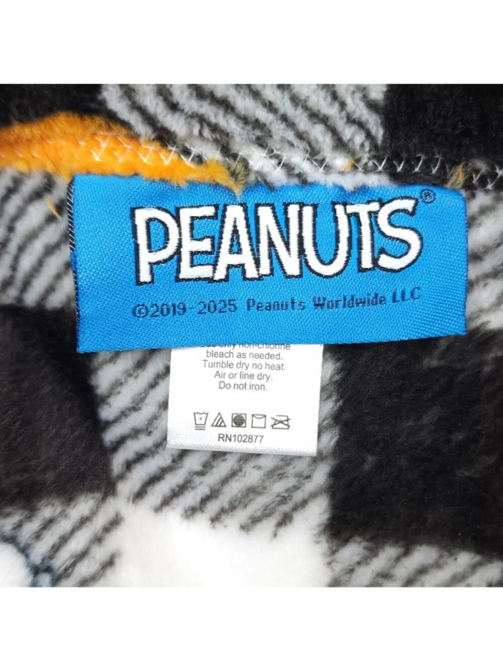 Peanuts Pet Throw By Berkshire 60